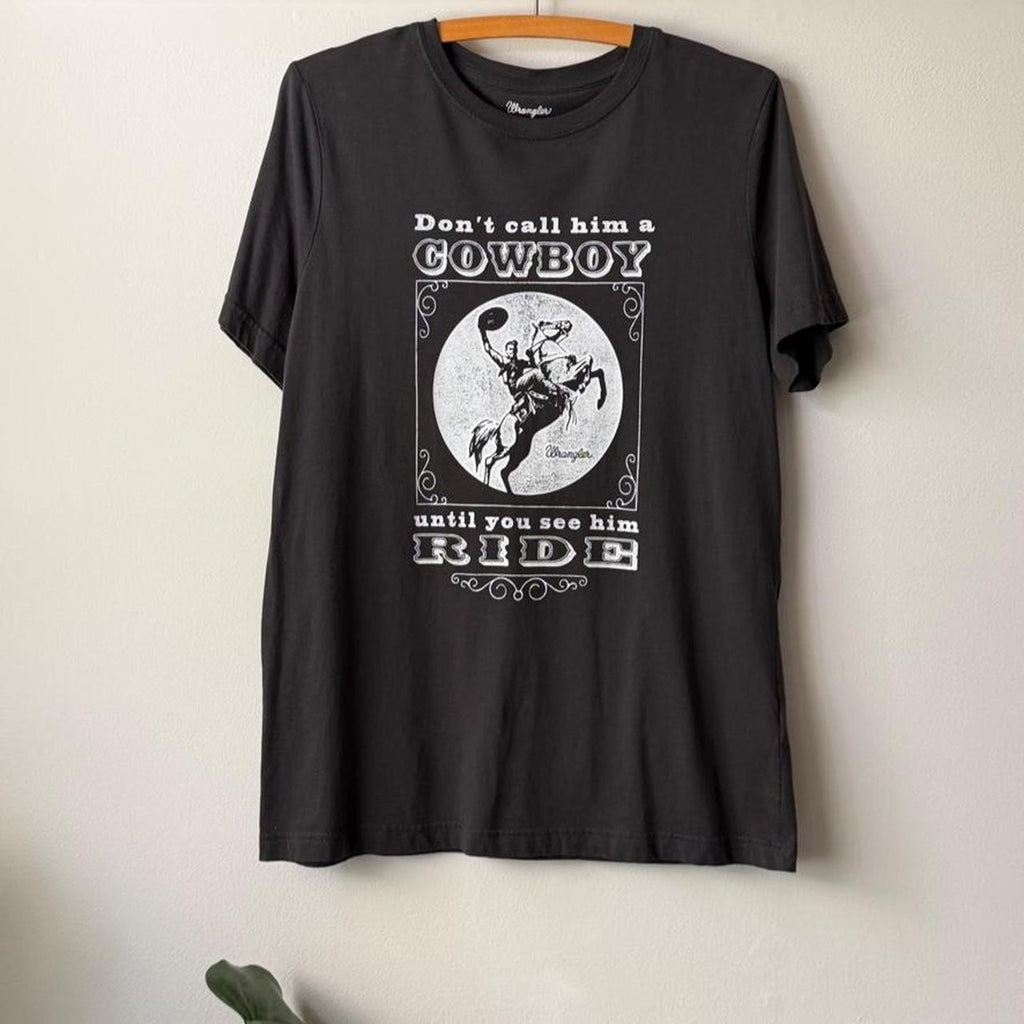 Wrangler Cowboy Graphic Tee (size medium)