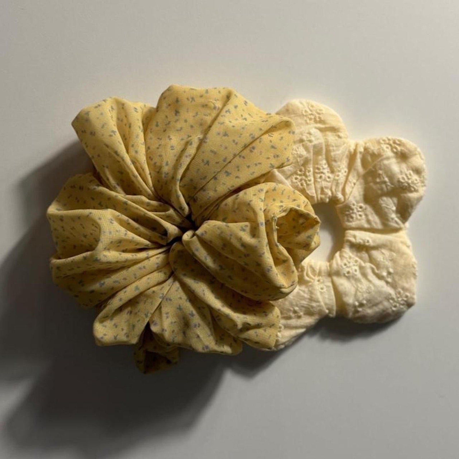 Cottage Floral Scrunchie Set